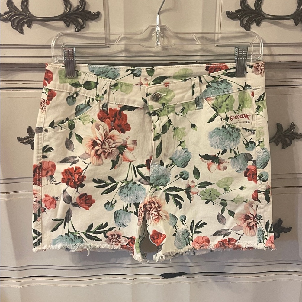 Democracy Floral Print Jean Shorts - Multicolor